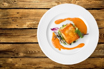 Salmon, spinach, gourmet.