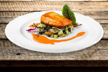 Salmon, spinach, gourmet.