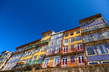 Obraz premium ribeira coloured houses