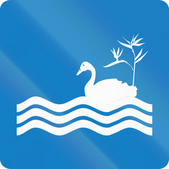 An Informative road sign in Colombia: Lake