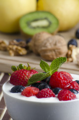 Yogurt with berries 
