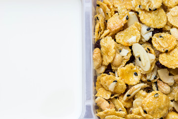 cereal made from cornflakes and caramel