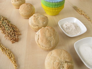 Brotmuffins mit Dinkel, Hirse und Reis