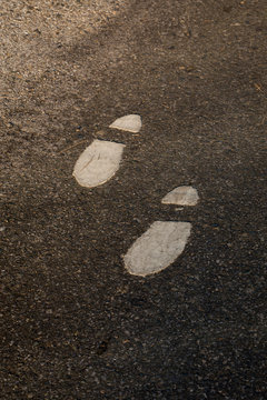 symbol of foot walk lane on road