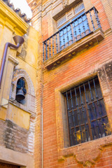 Obraz premium Details of the courtyard of the Church of the Savior in Seville,