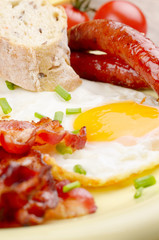 Fried eggs with bacon