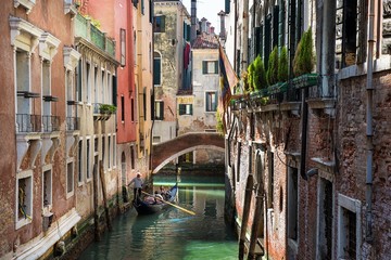 Fototapeta na wymiar Kanäle in Venedig