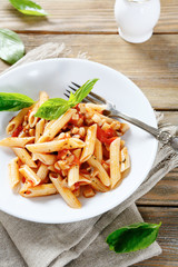 pasta with tomato sauce