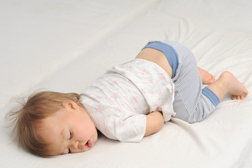 Baby sleeping bottom up