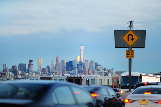New York City traffic in rush hour © Maria Sbytova