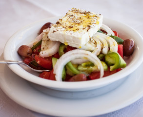 Vegetable salad with cheese