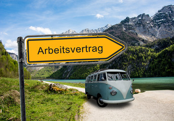 Strassenschild 45 - Arbeitsvertrag