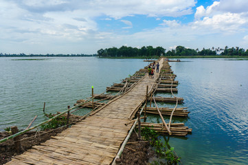 Fototapeta premium raft name pae look buab in chainat province