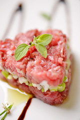 TARTARE DE BOEUF