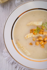 Asparagus Soup with Apple cubes