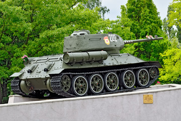 Fototapeta na wymiar Monument Tank T-34. Kaliningrad (formerly Koenigsberg), Russia