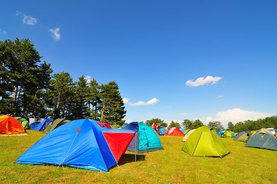 çadırlar ve kamp alanı