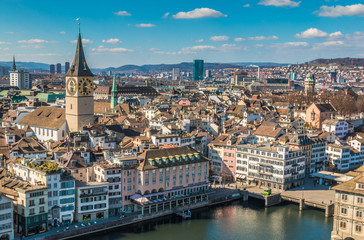 Fototapeta na wymiar Nice view of old town Zurich in Switzerland