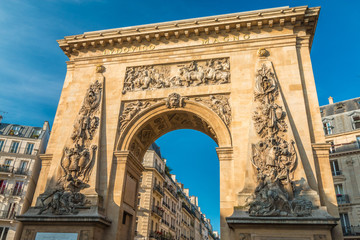 Fototapeta na wymiar Parte Saint-Denise Arch in Paris France