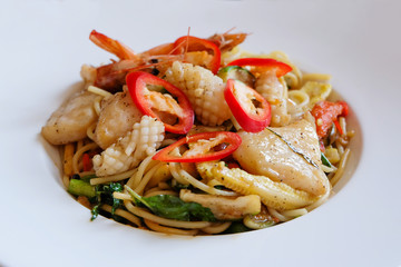 spaghetti sauce drunken seafood