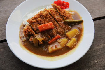 Curry rice with fried pork