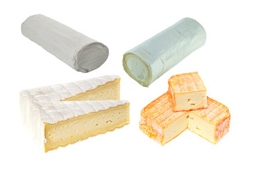 Fromages divers sur fond blanc
