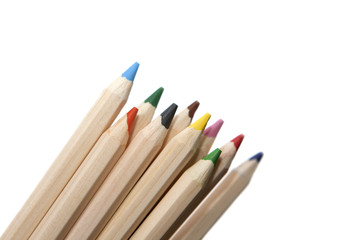 crayons de couleurs en bois recycl&eacute;s