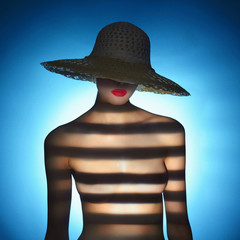 sexy naked woman in hat - obrazy, fototapety, plakaty