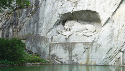 Fototapeta na wymiar famous dying lion monument in Lucerne