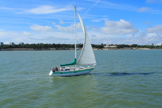 Promenade en voilier à La Rochelle, France