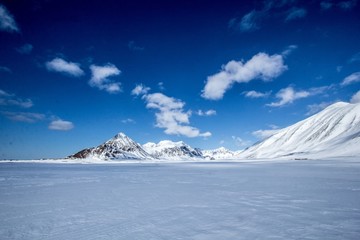 Arktyczna wiosna na południowym Spitsbergenie © KrisGrabiec