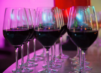 Many beakers with vine