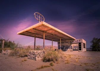 Crédence de cuisine en verre imprimé Route 66 Station d& 39 essence abandonnée, Az, désert CA