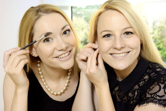 Ausgehen Images – Browse 11,346 Stock Photos, Vectors, and Video ...