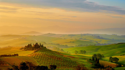 Panele Szklane Podświetlane  Beautiful Tuscany hills, Italy.