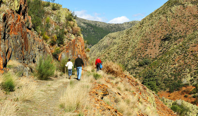 Obraz premium Senderismo, valle del río Hurdano, Hurdes, Cáceres, España