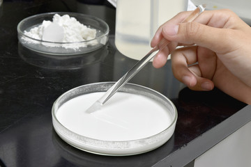 worker are experiments in the laboratory.