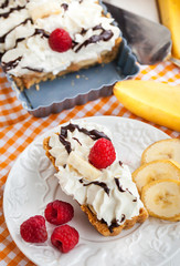 Banoffee pie (banana and toffee tart)