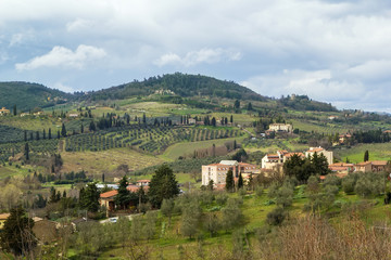 Fototapeta na wymiar landscape around San Gimignano, Italy