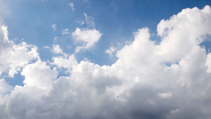 Obraz premium blue sky and beautiful clouds