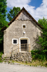 Fototapeta na wymiar Old traditional house in Slovak village Vlkolinec, Slovakia