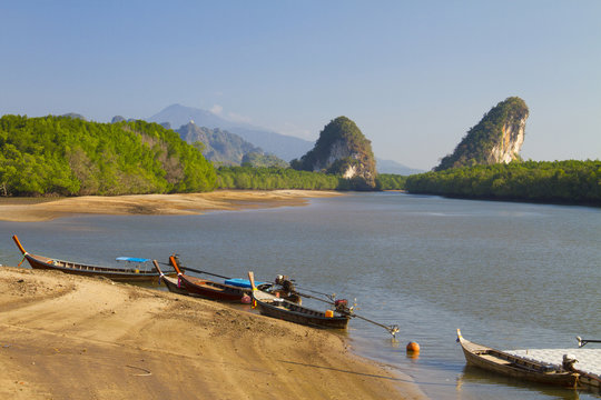 Kolae boat