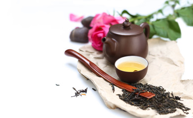 Teapot, bowl and hibiscus tea