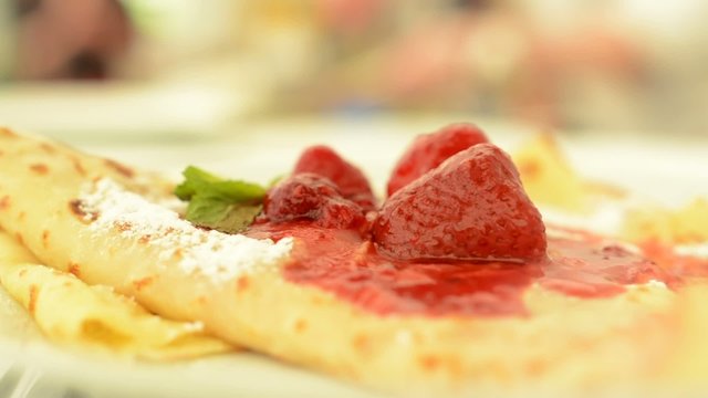 pancake with strawberry