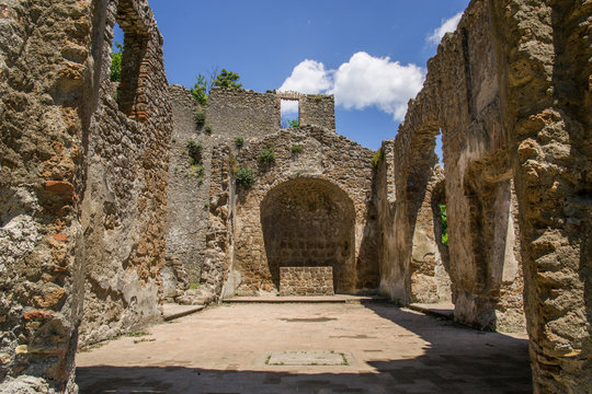 Borgo di Monterano