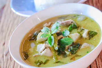 green curry with pork