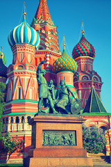 Fototapeta na wymiar Monument to Minin and Pozharsky, St. Basil's Cathedral in Moscow