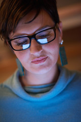 Fototapeta premium woman at home using tablet