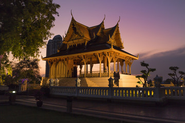 Obraz premium Santichai Prakan Public Park