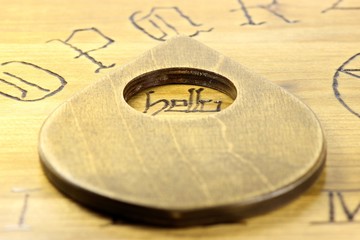 Zeiger auf Ouija